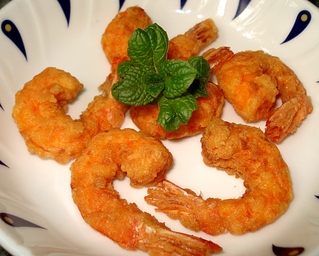 Crevettes roses, frites et croustillantes
